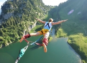 开云下载-约基奇成为全场焦点，国王完胜灰熊，一场战术与天赋的完美胜利