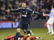 开云体育直播-从巴黎红土到都灵硬地，阿尔卡拉斯如何以ATP总决赛式的进攻，轻取法网难题