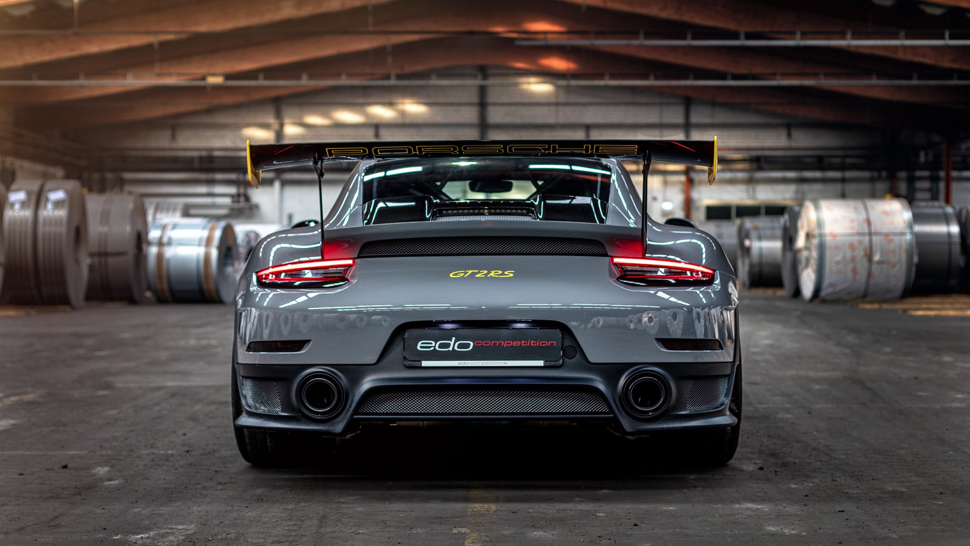 当阳光照亮汽车城，圣城之子在亚平宁接管比赛—体育世界里的唯一性光芒